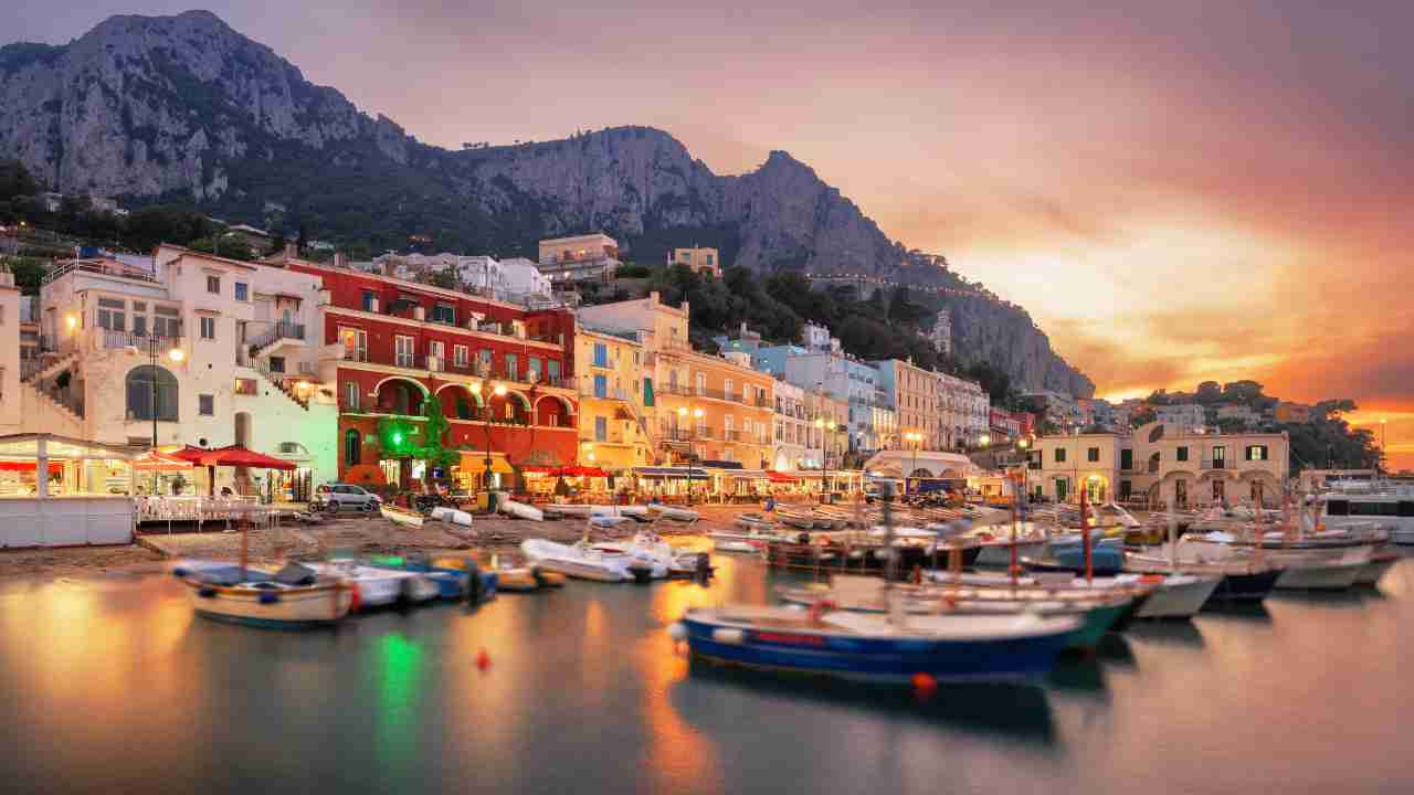 Capri, altro che meta troppo costosa: qui paghi una miseria ma vivi da re | Prenota subito