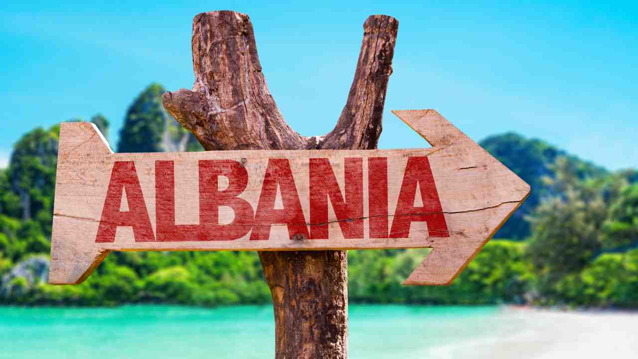 Con 22€ vai in Albania quando ti pare: hotel fronte mare e tutto il divertimento che vuoi | Son rimasti gli ultimi posti