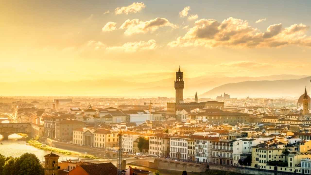 Questa città italiana ha un patrimonio storico e artistico unico e costa quattro soldi: perfetta per viaggiare anche in solitaria