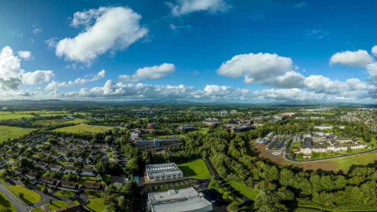 Il parco più tecnologico del mondo si trova qui: gli italiani si confondono con Londra | Andarci in estate è il top