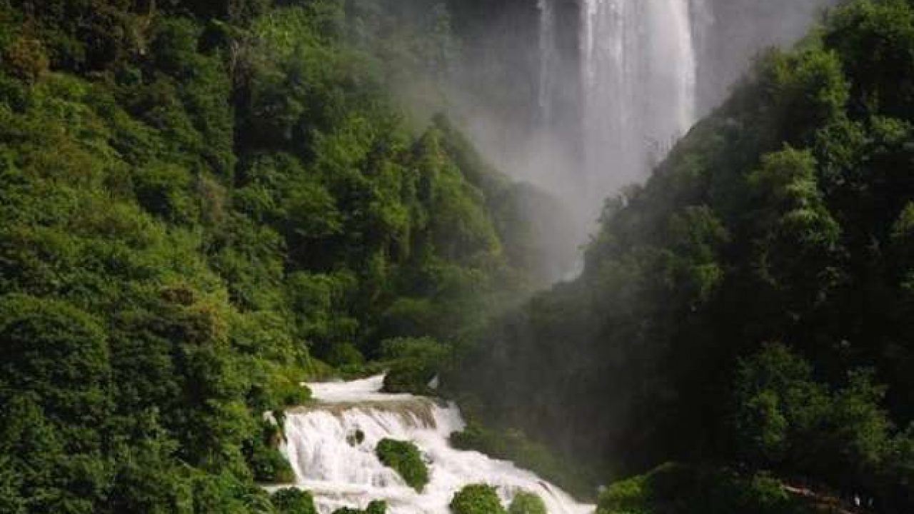 Influencer alla Cascata delle Marmore: rafting e avventura social -  tendenzediviaggio.it