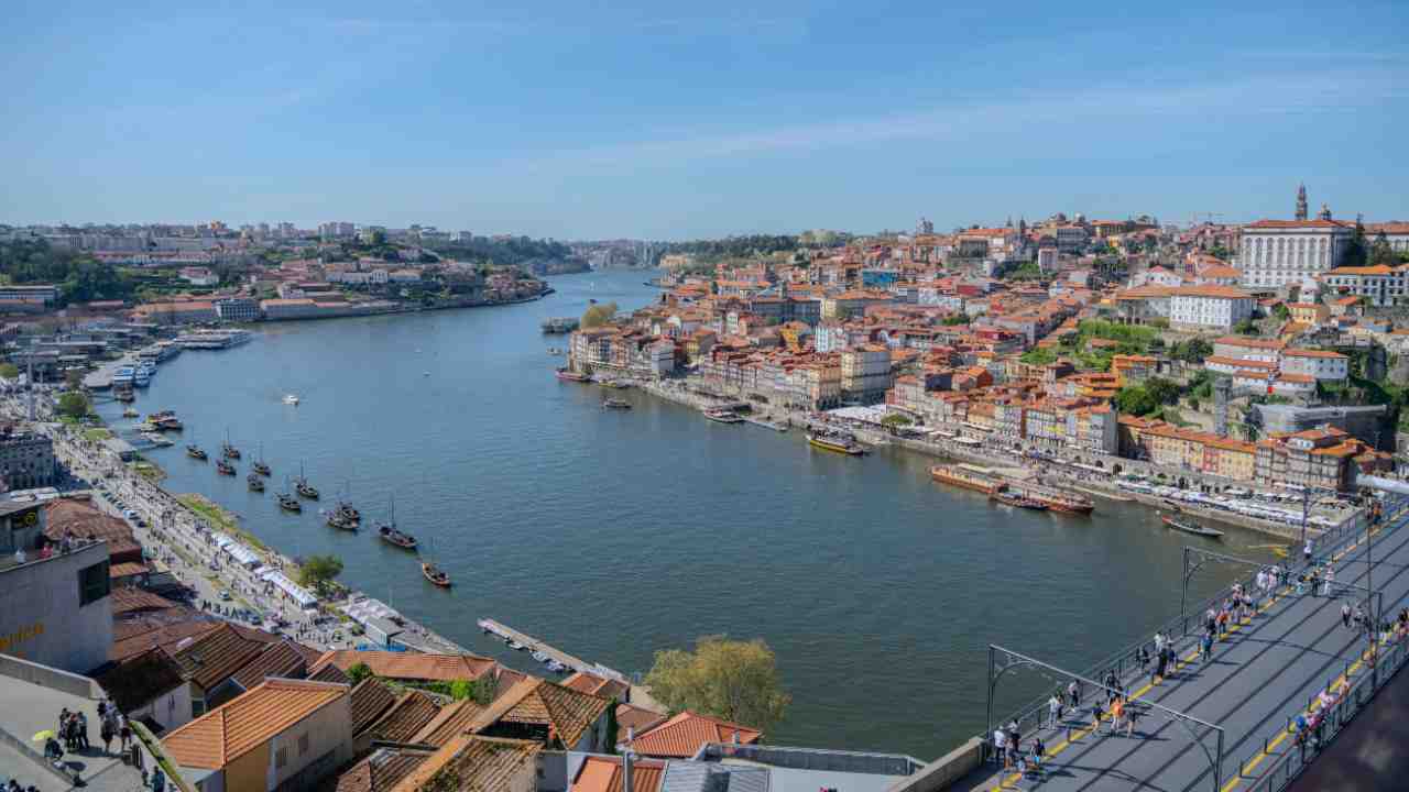 5 cose da sapere prima di visitare Porto: nessuno ti consiglia questi posti paradisiaci | Tutto merito degli azulejos