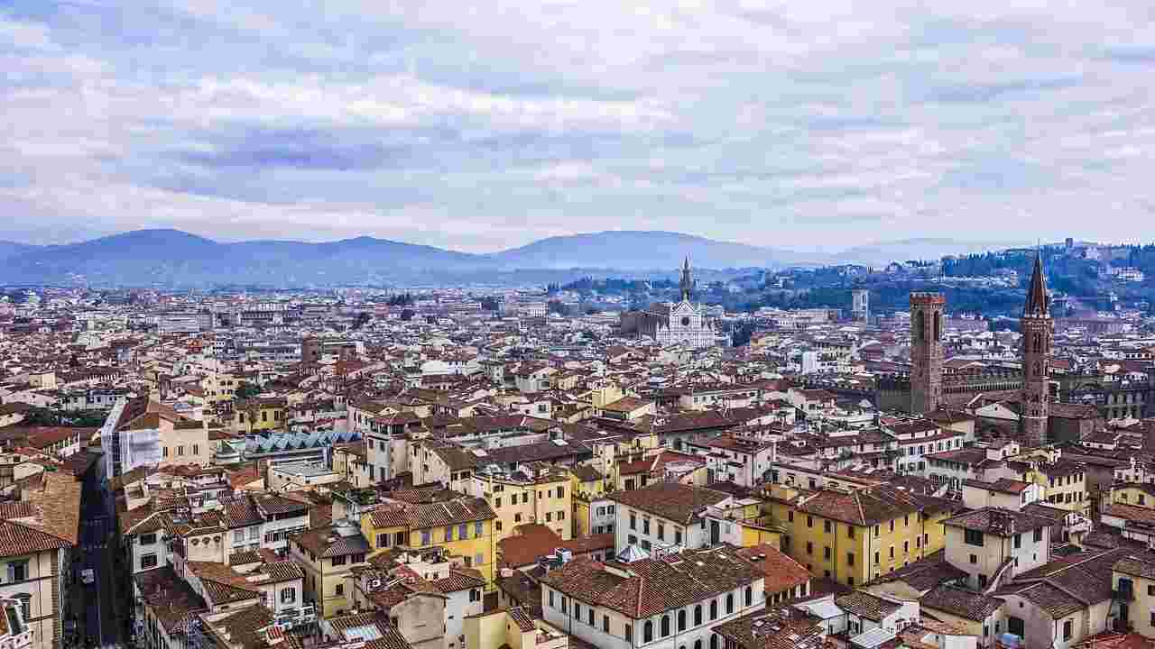 Sei di marmo, Poveromo: no, non è mica un’offesa | È la località più IN della Toscana: qui puoi ‘volare’