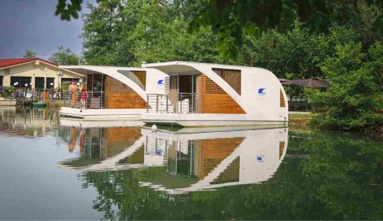 Prenota House Boat per le tue vacanze - Tendenzediviaggio.it (Fonte Foto Booking)