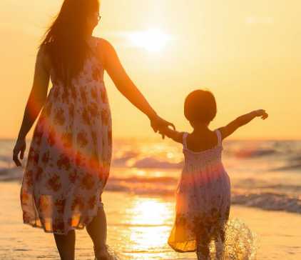 Vacanze “One child only”: un trend in crescita che rafforza il legame tra genitori e figli