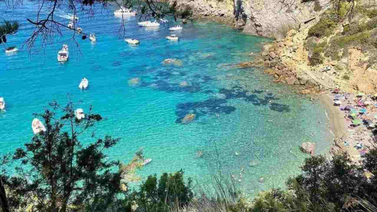 Le 7 spiagge più belle della Toscana: ideali da scoprire a fine agosto | Qui l’afa è solo un brutto ricordo