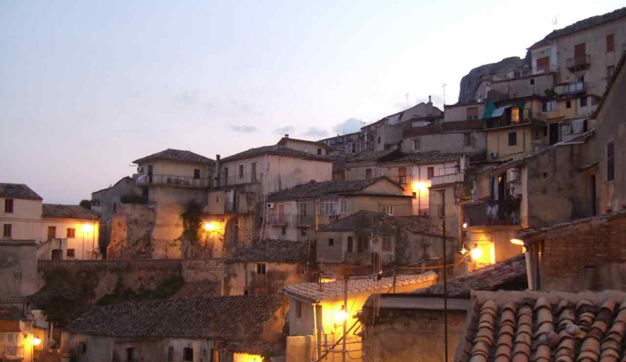 Borgo di Stilo - Tendenzediviaggio.it (Fonte foto Wikipedia)