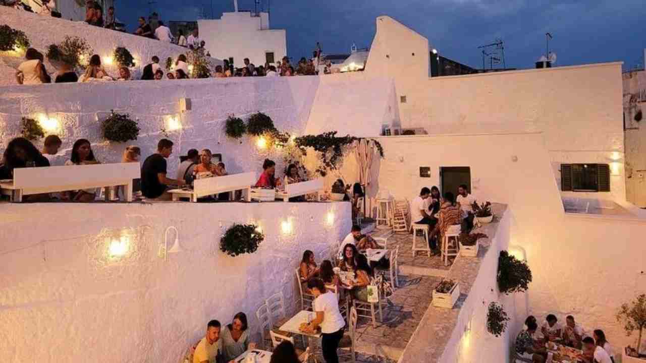 Vado in Puglia per il mare, le città e il CIBO | Ecco i 6 posti migliori dove concedersi uno sgarro