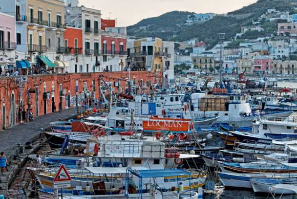 Settembre è il mese ideale per visitare ponza: relax e divertimento senza folla