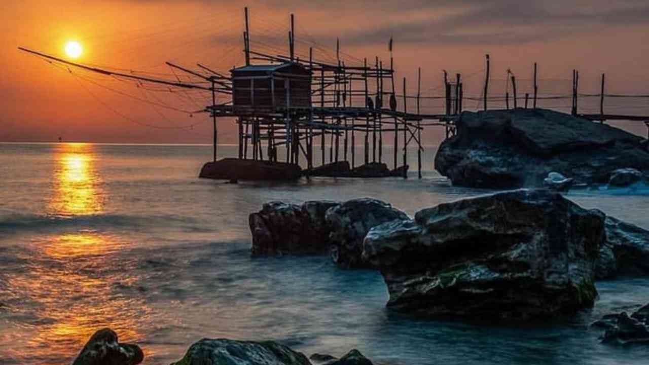 Cena in un Trabocco con vista sul mare: questi sono i migliori in Abruzzo | Cibo di qualità e atmosfera da togliere il fiato